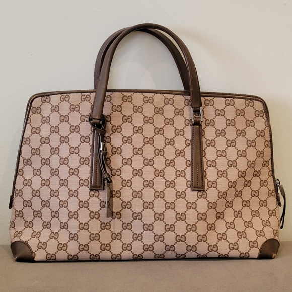 Authentic Gucci light pink monogram canvas shoulder bag - Picture 2 of 16